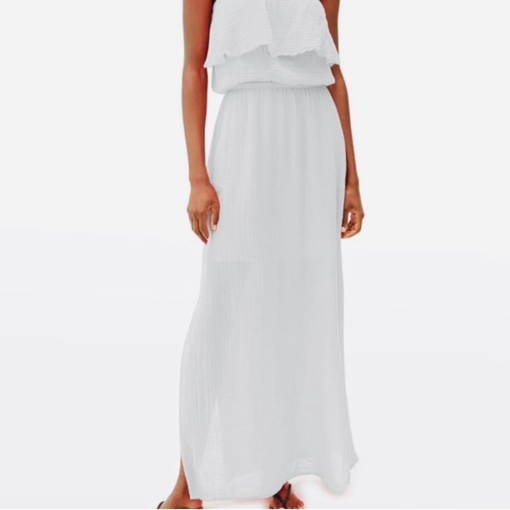 IMPRESSIONS White Crinkled Maxi
Dress with Embroidery, Summer day time dress